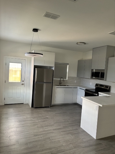 312 West Campeche Avenue - 1